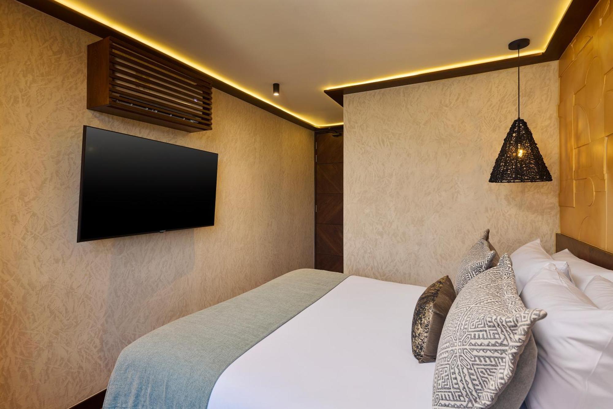 מדיין Golden Valley Hotel מראה חיצוני תמונה