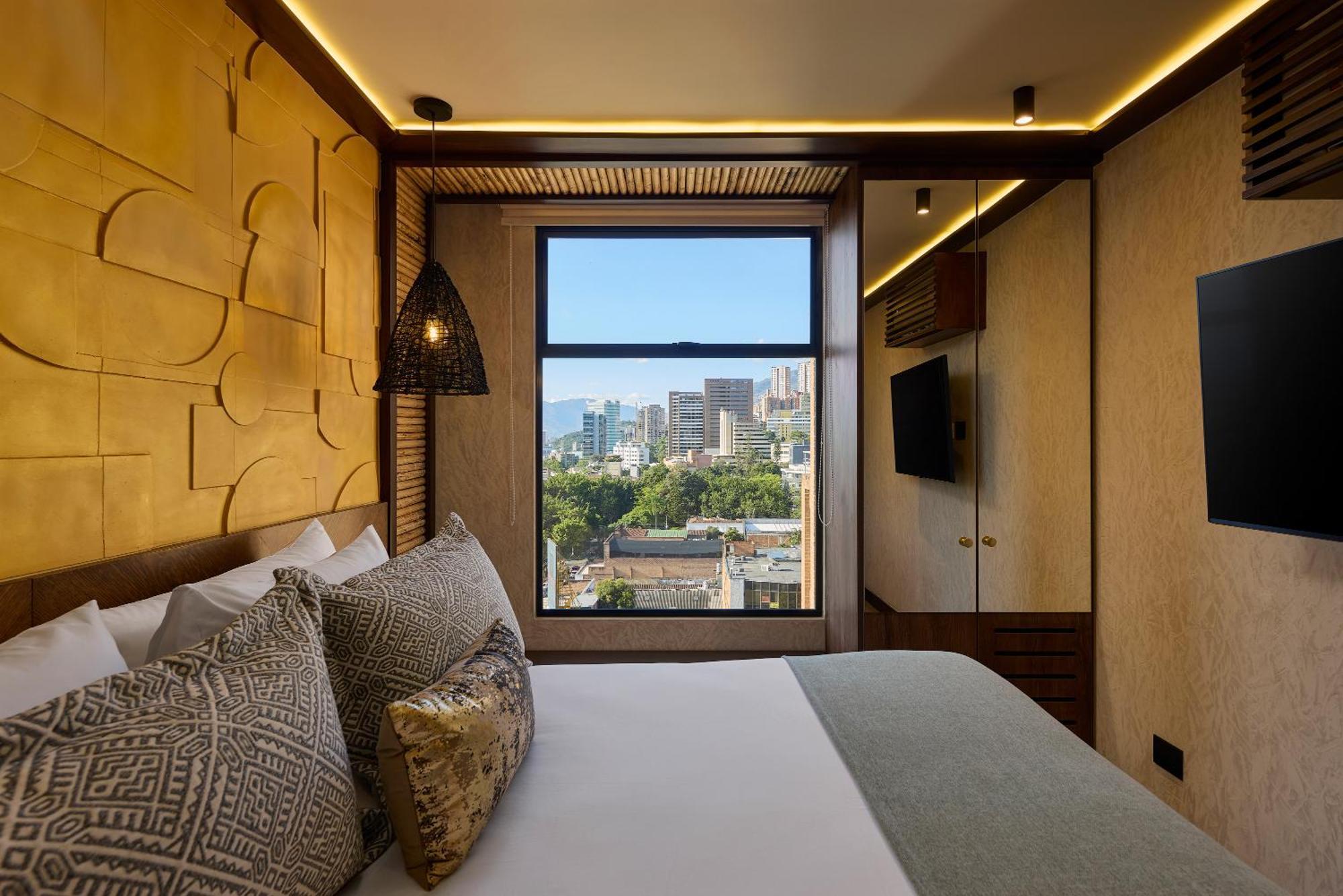 מדיין Golden Valley Hotel מראה חיצוני תמונה